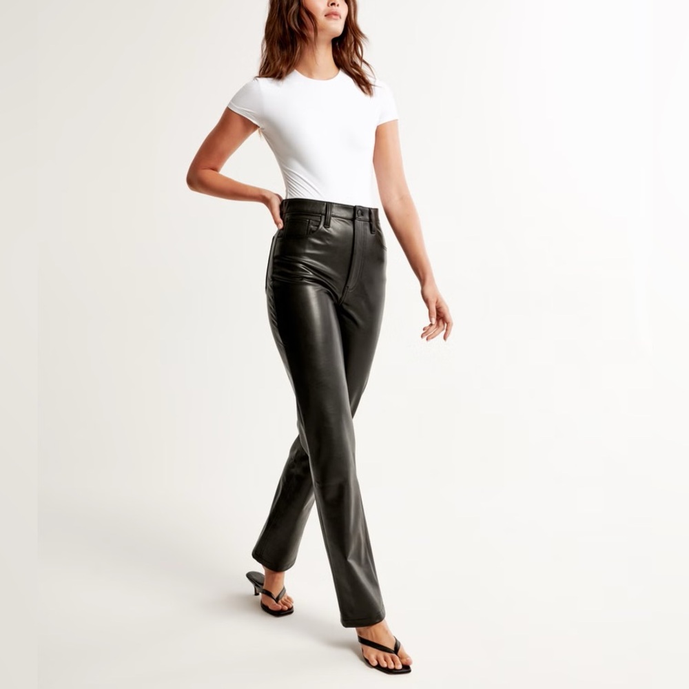 ABERCROMBIE VEGAN LEATHER 90s STRAIGHT PANT HIGH RISE